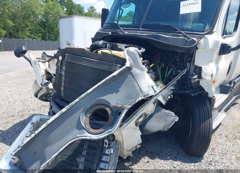 2016 FREIGHTLINER CASCADIA 113 VIN: 3AKJGHDV5GSHC5151