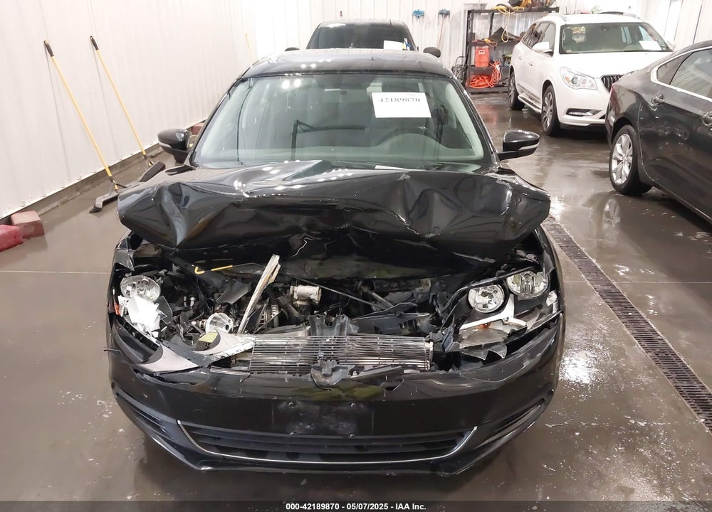 2014 VOLKSWAGEN JETTA 1.8T SE VIN: 3VWD07AJ3EM437025