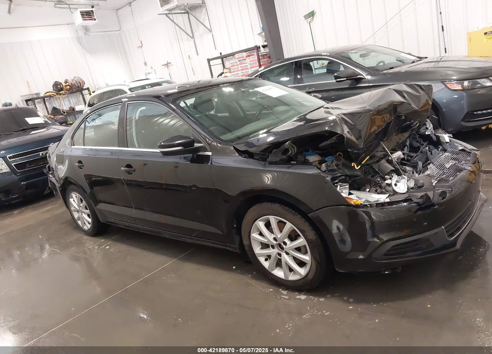 2014 VOLKSWAGEN JETTA 1.8T SE VIN: 3VWD07AJ3EM437025