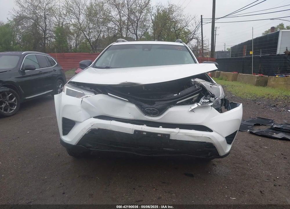 2017 TOYOTA RAV4 VIN: JTMZFREV7HD102186