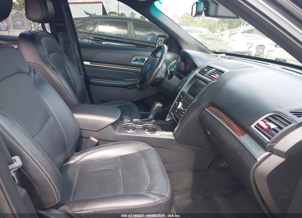 2016 FORD EXPLORER VIN: 1FM5K8FH5GGB16366