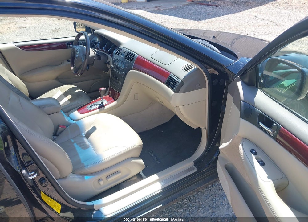 2002 LEXUS ES 300 VIN: JTHBF30G620020471