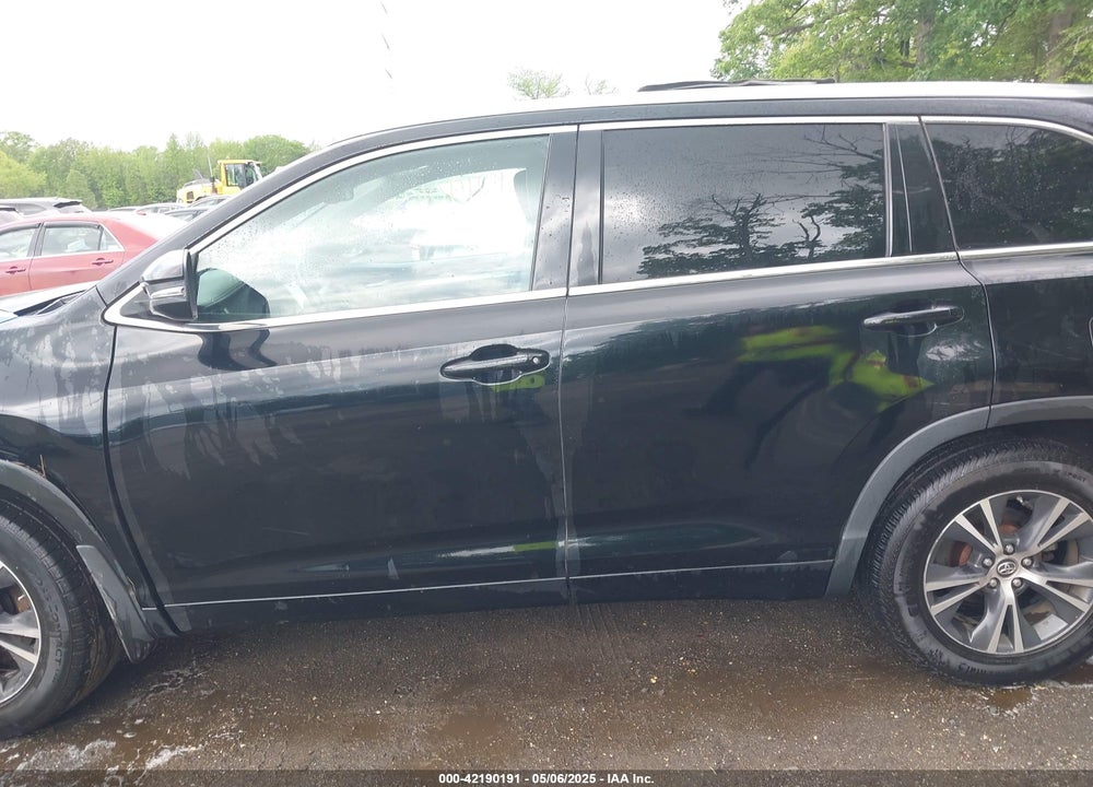 2016 TOYOTA HIGHLANDER VIN: 5TDJKRFH1GS284763