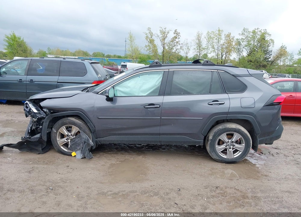 2023 TOYOTA RAV4 XLE VIN: 2T3P1RFV3PW351459