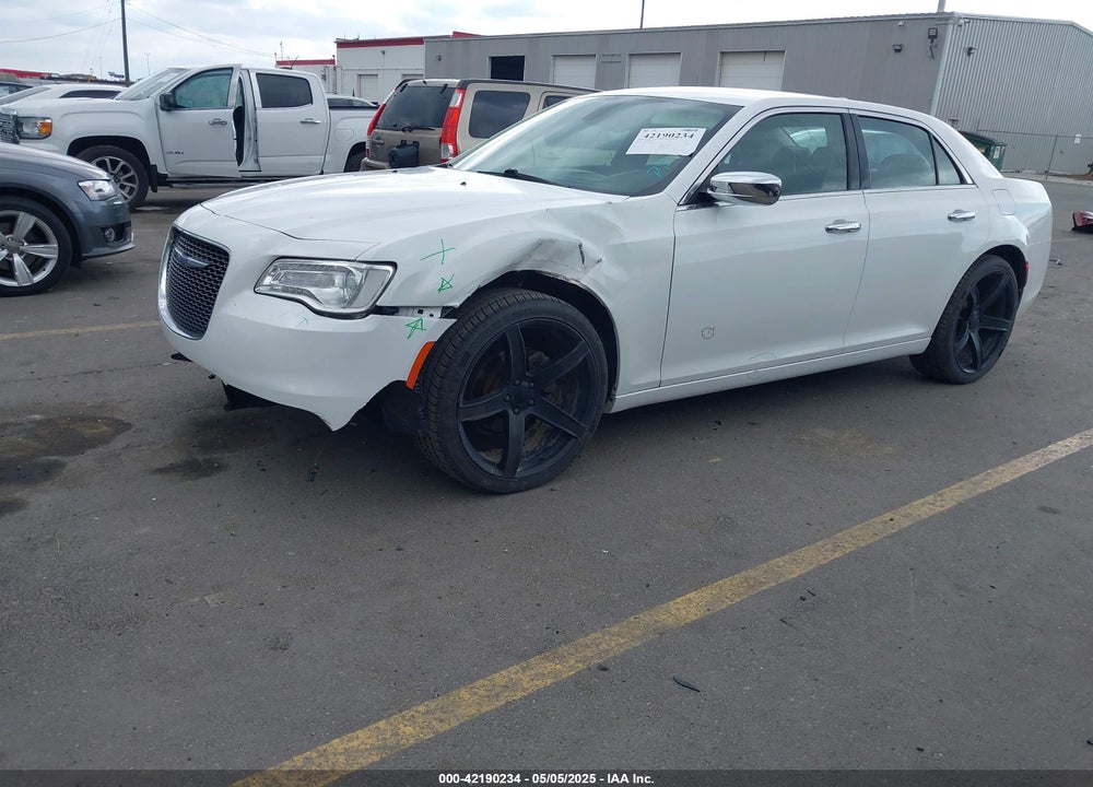 2019 CHRYSLER 300 LIMITED VIN: 2C3CCAEG9KH698188