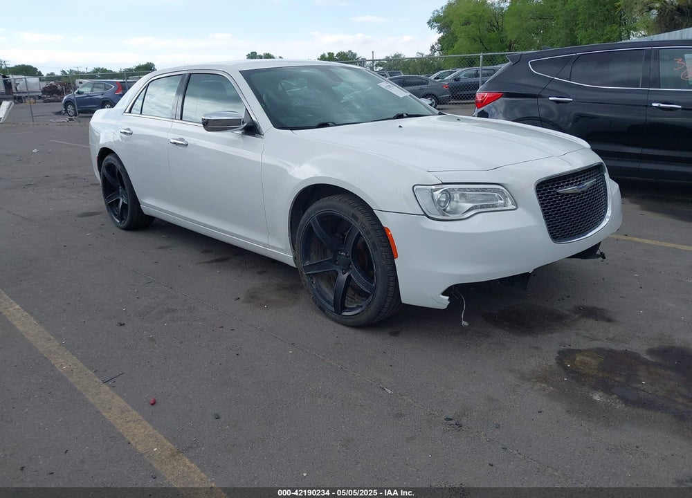 2019 CHRYSLER 300 LIMITED VIN: 2C3CCAEG9KH698188