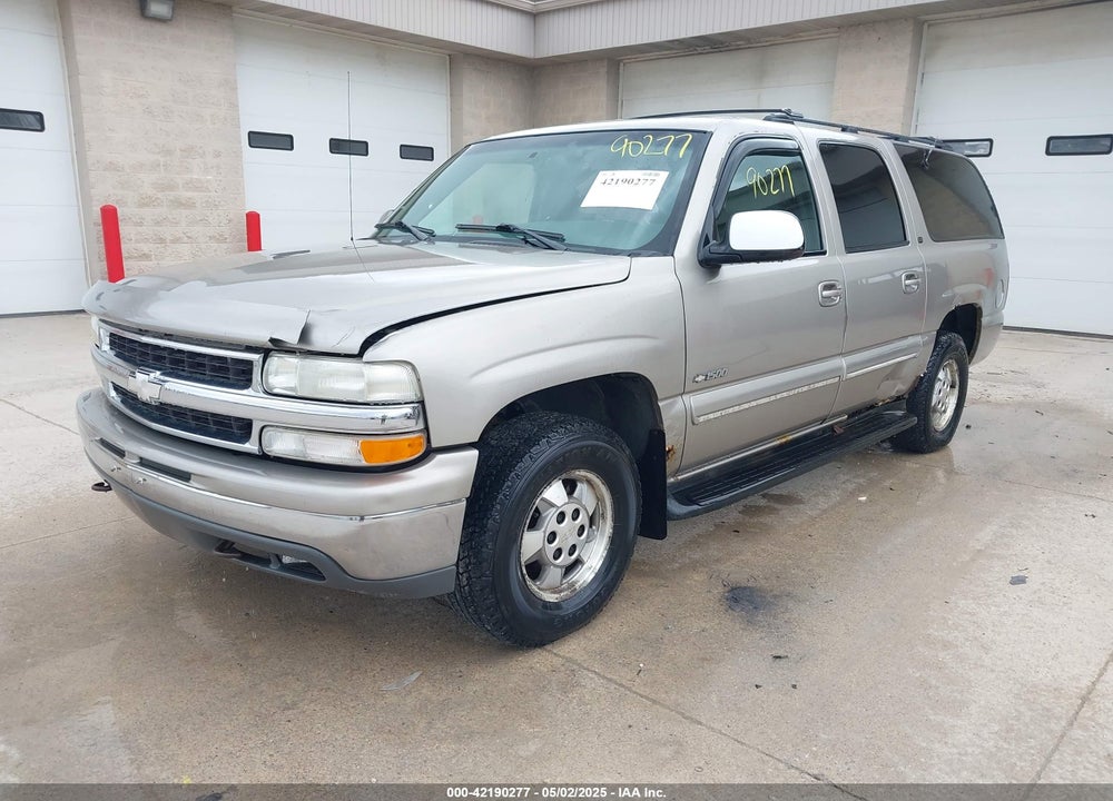 2000 CHEVROLET SUBURBAN 1500 LT VIN: 3GNFK16T2YG218578
