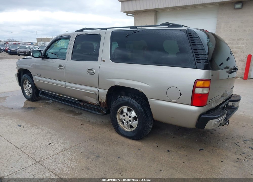2000 CHEVROLET SUBURBAN 1500 LT VIN: 3GNFK16T2YG218578