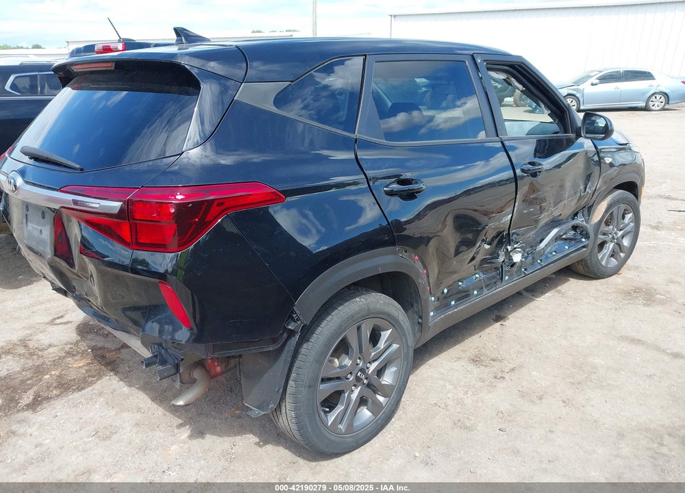 2021 KIA SELTOS VIN: KNDEPCAA5M7159653