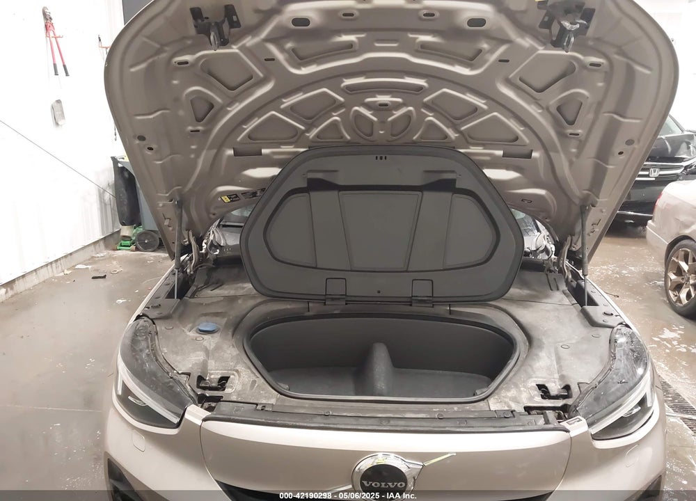 2023 VOLVO XC40 RECHARGE PURE ELECTRIC TWIN ULTIMATE VIN: YV4ED3UM1P2023016