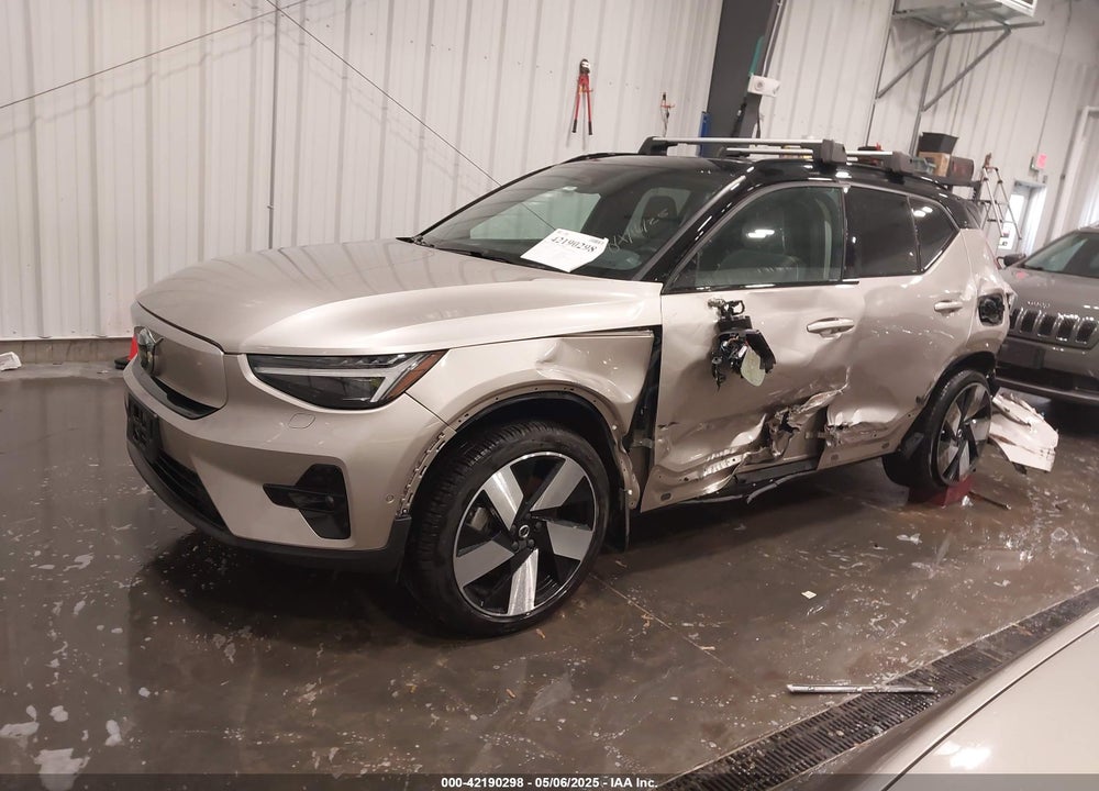 2023 VOLVO XC40 RECHARGE PURE ELECTRIC TWIN ULTIMATE VIN: YV4ED3UM1P2023016