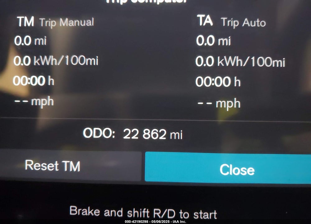 2023 VOLVO XC40 RECHARGE PURE ELECTRIC TWIN ULTIMATE VIN: YV4ED3UM1P2023016