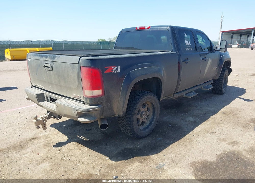 2012 GMC SIERRA 2500HD SLT VIN: 1GT121E83CF112456