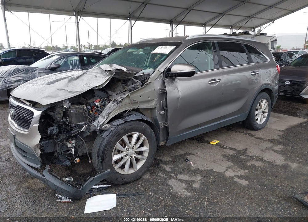 2016 KIA SORENTO VIN: 5XYPG4A59GG111016