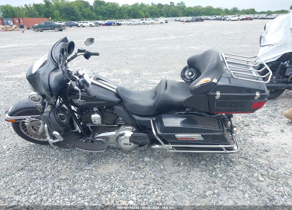 2013 HARLEY-DAVIDSON FLHTCU ULTRA CLASSIC ELECTRA GLD VIN: 1HD1FCM18DB658519