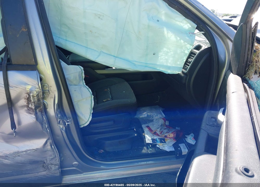 2022 RAM 1500 VIN: 1C6RREFT3NN336321