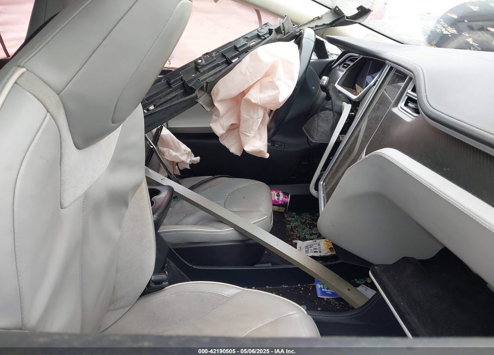 2014 TESLA MODEL S P85 VIN: 5YJSA1H18EFP30143