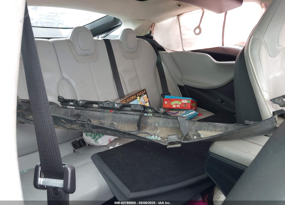2014 TESLA MODEL S P85 VIN: 5YJSA1H18EFP30143