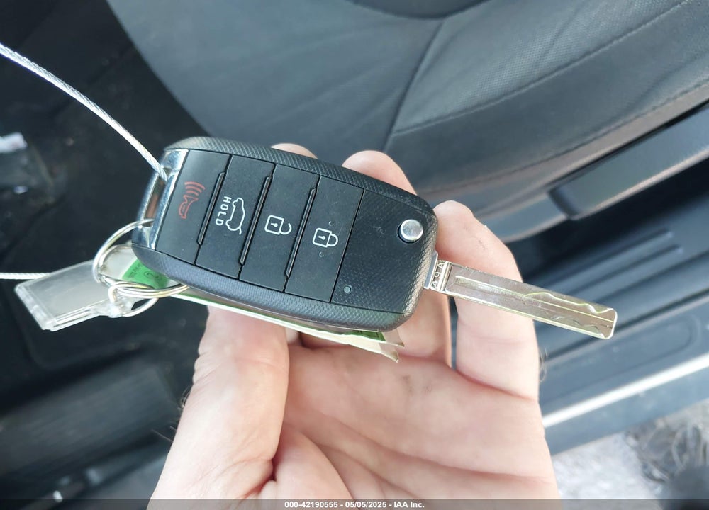 2015 KIA SOUL VIN: KNDJN2A28F7781318