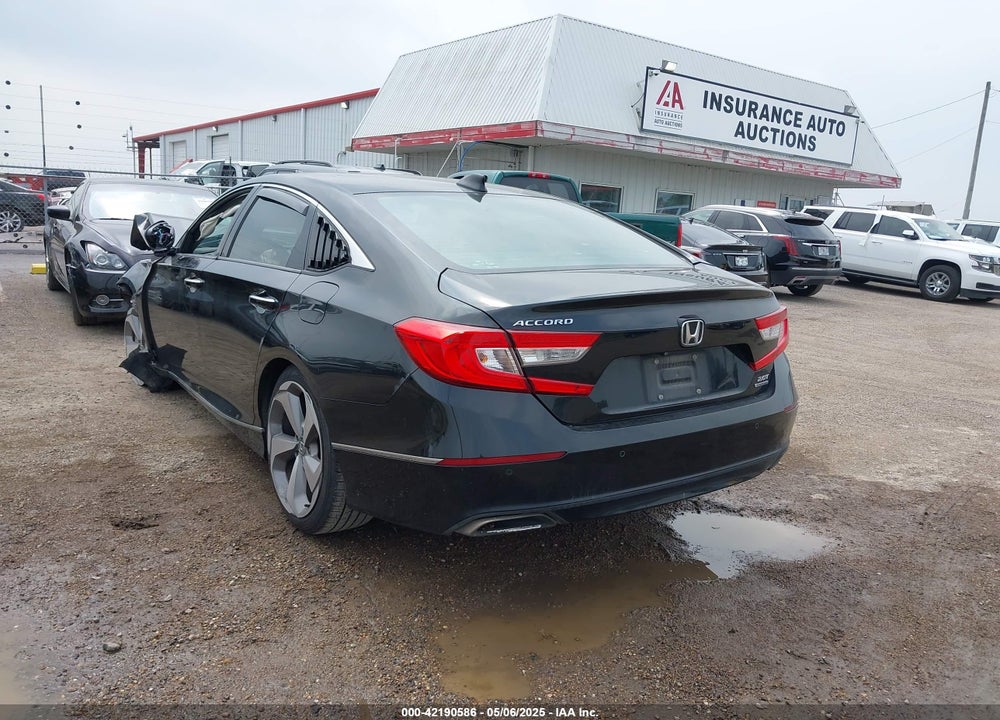 2018 HONDA ACCORD VIN: 1HGCV2F96JA031816