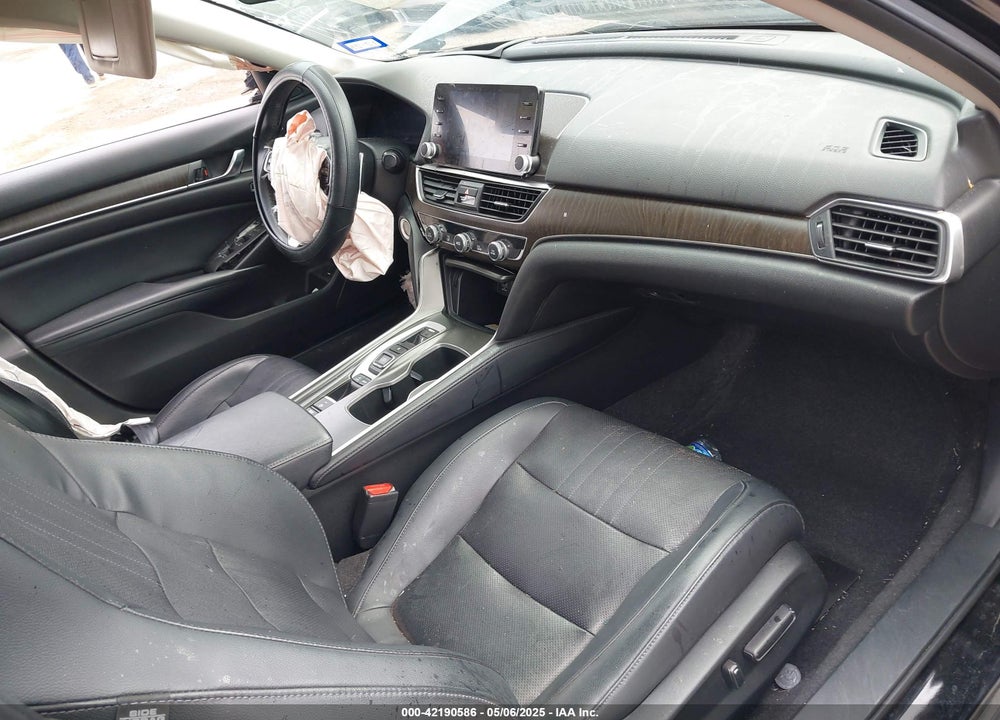 2018 HONDA ACCORD VIN: 1HGCV2F96JA031816