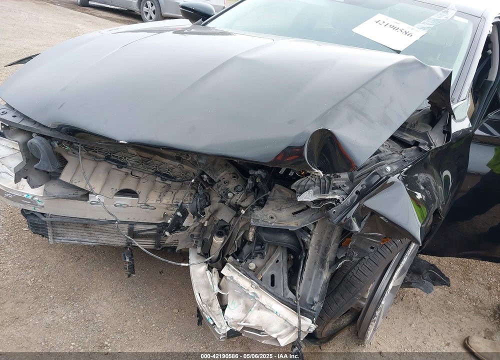 2018 HONDA ACCORD VIN: 1HGCV2F96JA031816