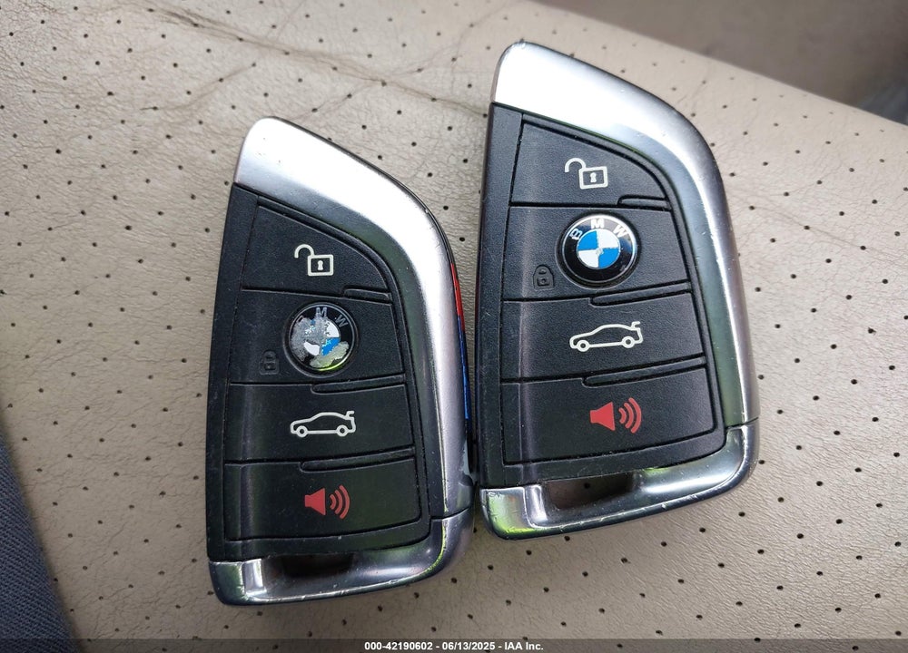 2018 BMW X5 VIN: 5UXKR0C5XJL071906