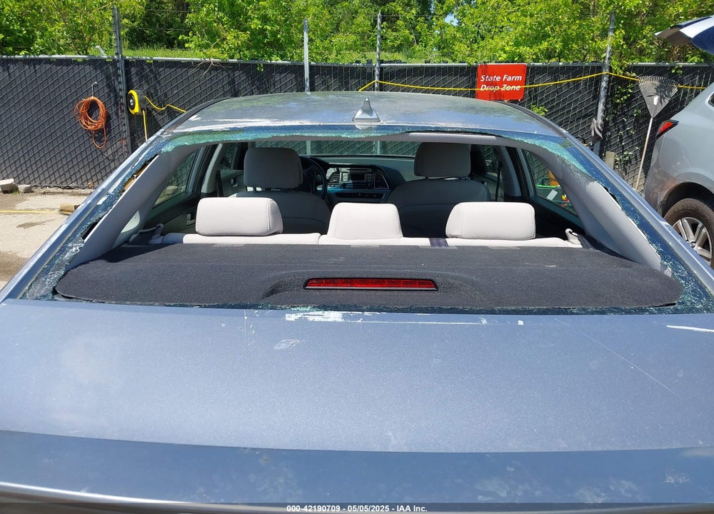 2015 HYUNDAI SONATA SE VIN: 5NPE24AF4FH169296