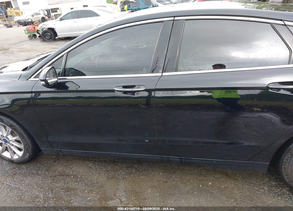 2017 FORD FUSION SE VIN: 3FA6P0HD1HR292109