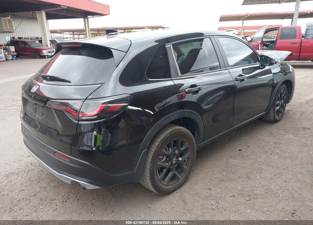 2024 HONDA HR-V 2WD SPORT/2WD SPORT W/O BSI VIN: 3CZRZ1H55RM707358