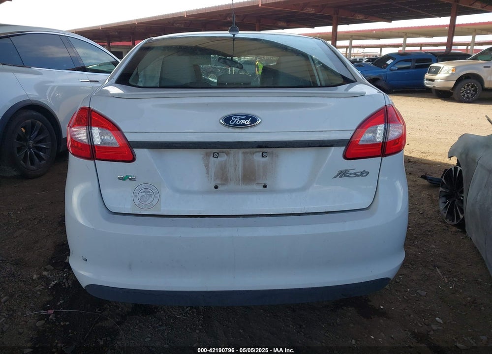 2011 FORD FIESTA VIN: 3FADP4BJ7BM228979