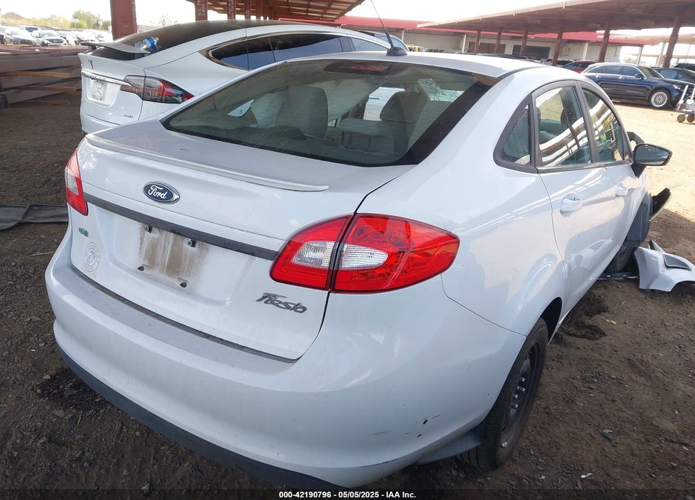 2011 FORD FIESTA VIN: 3FADP4BJ7BM228979