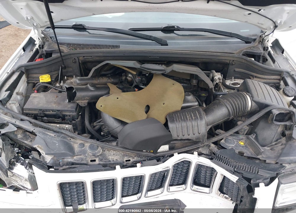 2015 JEEP GRAND CHEROKEE OVERLAND VIN: 1C4RJECG5FC780093