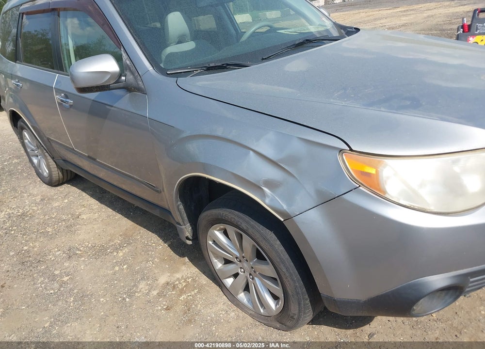 2011 SUBARU FORESTER VIN: JF2SHADC6BH738547