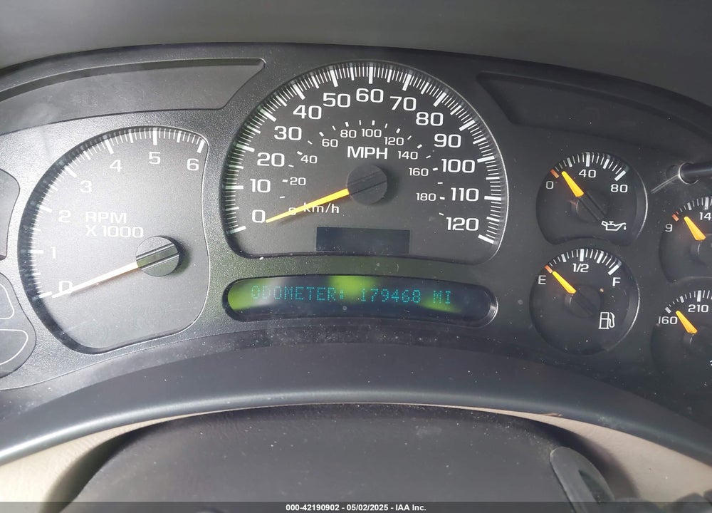 2005 GMC YUKON VIN: 1GKEC13T35R222063
