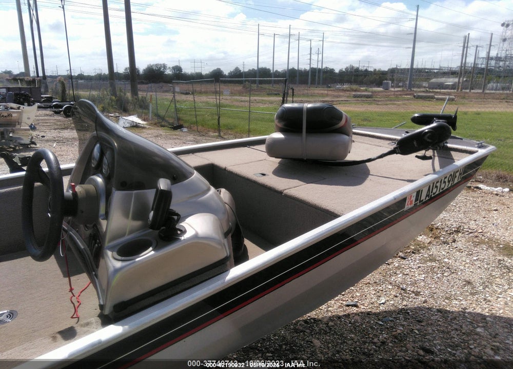 2003 PRO-LINE BASS TRACKER VIN: BUJ35793D303