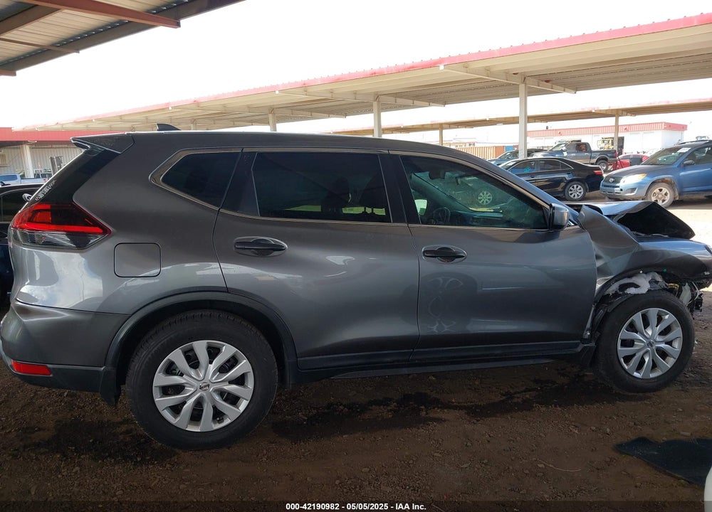 2018 NISSAN ROGUE VIN: KNMAT2MT2JP622880