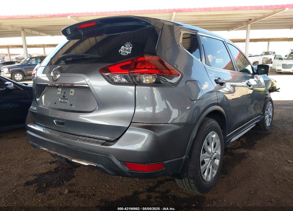 2018 NISSAN ROGUE VIN: KNMAT2MT2JP622880