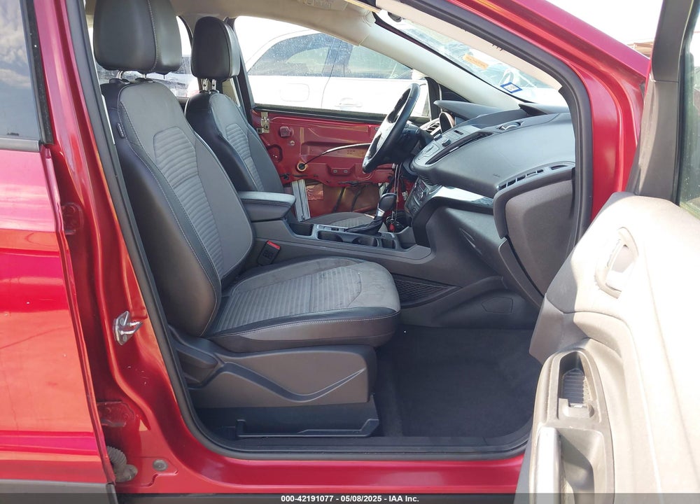 2017 FORD ESCAPE VIN: 1FMCU0GD5HUC24584