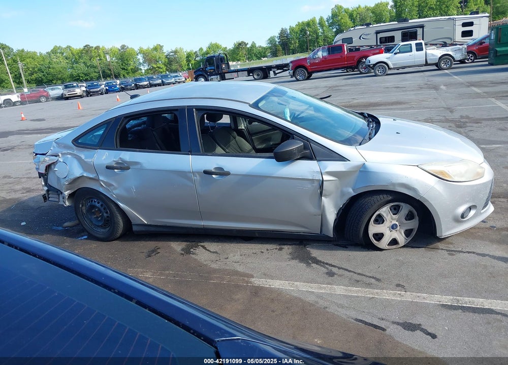 2014 FORD FOCUS VIN: 1FADP3E23EL276242