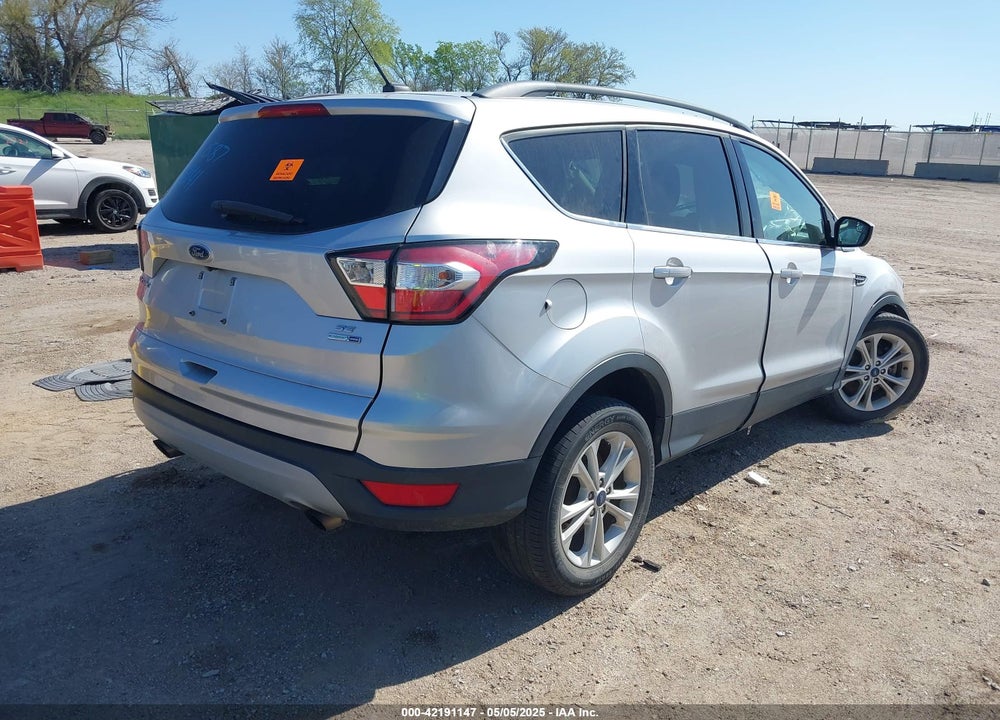2018 FORD ESCAPE SE VIN: 1FMCU9GDXJUB15306