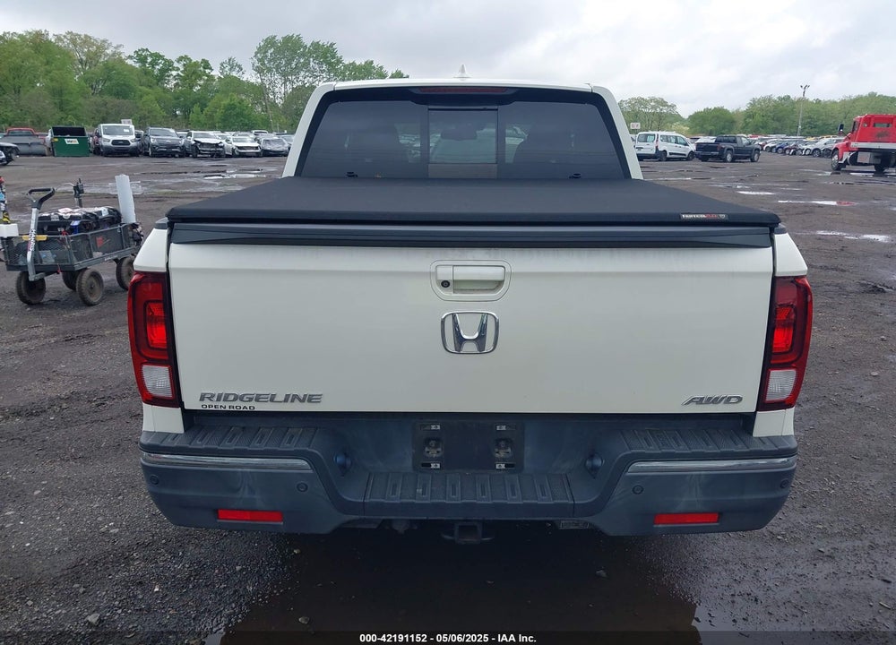 2019 HONDA RIDGELINE VIN: 5FPYK3F75KB020713