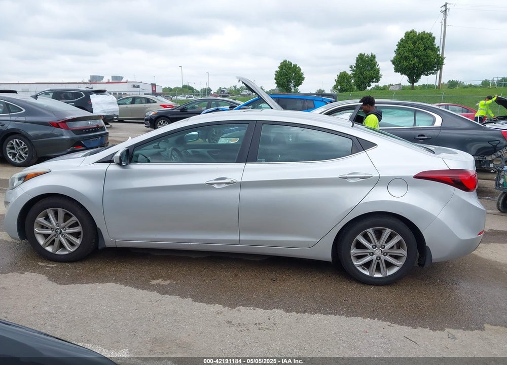 2015 HYUNDAI ELANTRA VIN: 5NPDH4AE5FH596309