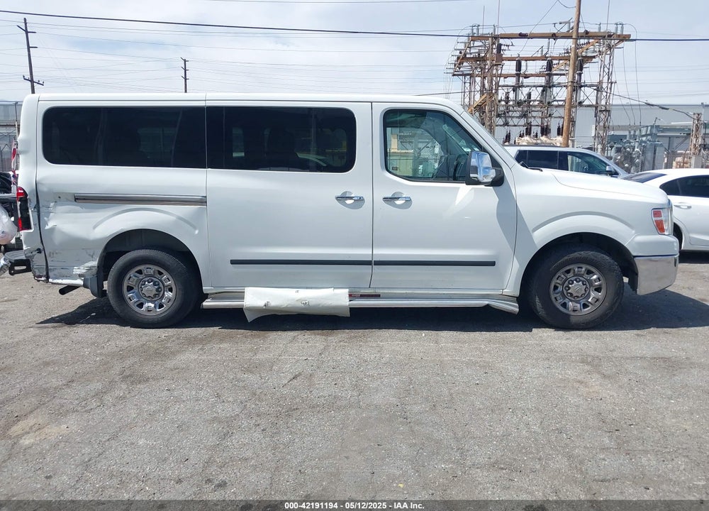2013 NISSAN NV PASSENGER NV3500 HD SV V6 VIN: 5BZBF0AA9DN201418