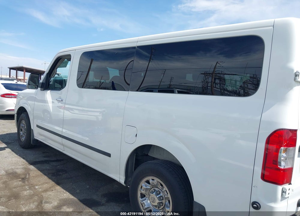 2013 NISSAN NV PASSENGER NV3500 HD SV V6 VIN: 5BZBF0AA9DN201418