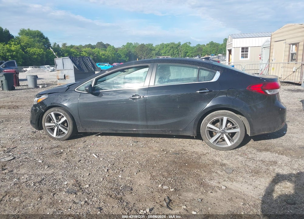 2017 KIA FORTE VIN: 3KPFL4A89HE092337