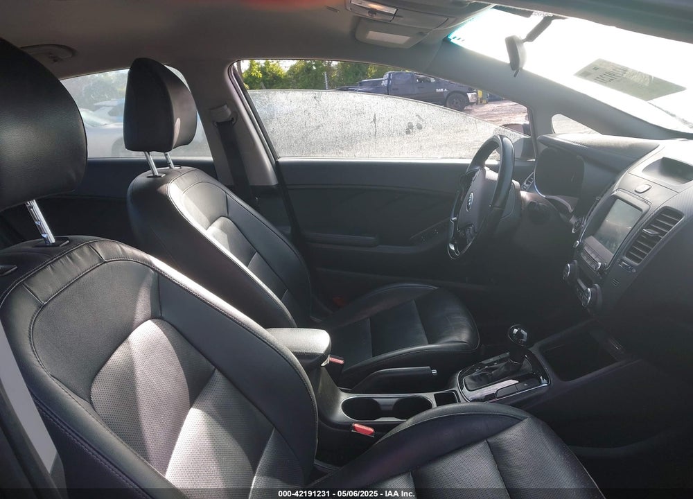 2017 KIA FORTE VIN: 3KPFL4A89HE092337