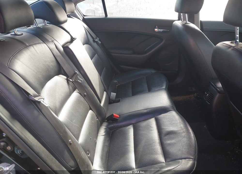 2017 KIA FORTE VIN: 3KPFL4A89HE092337