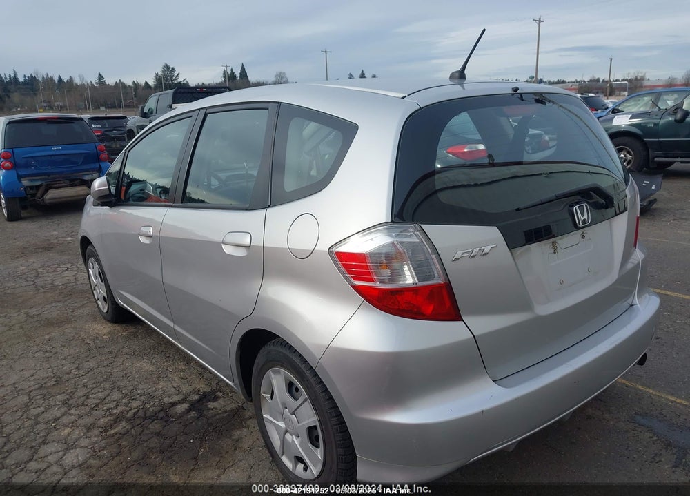 2012 HONDA FIT VIN: JHMGE8H39CC005373