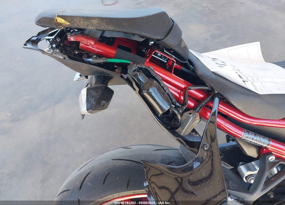 2024 KAWASAKI ZR900 F VIN: ML5ZRDF12RDA71918